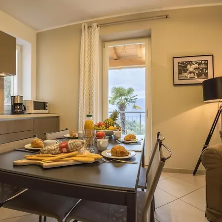 La Tesoro Apartment